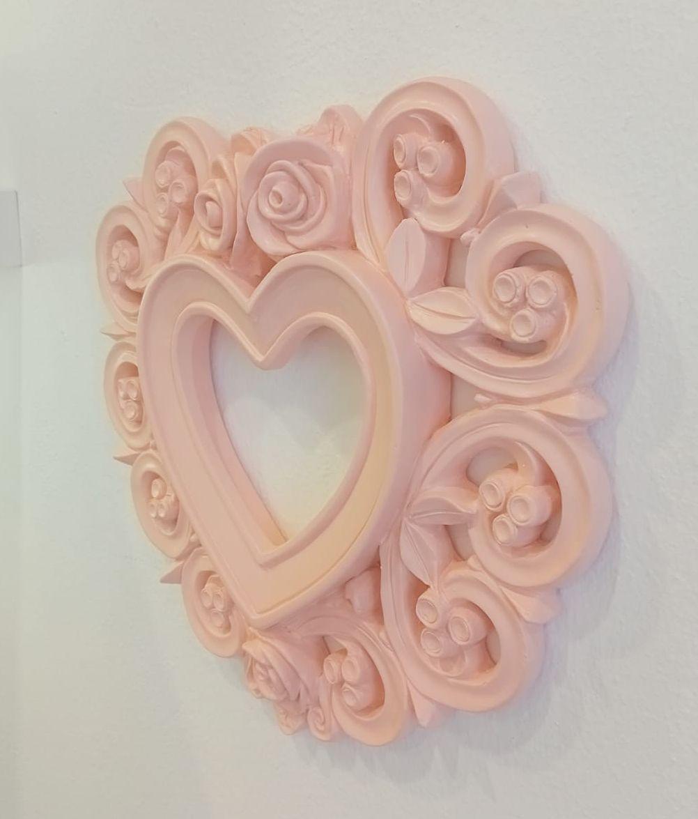 Cornice in gesso, Rosa -Cuore Rosa - MARIKA DE PAOLA - HOME DECOR